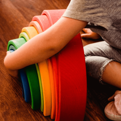 Arcobaleno steineriano: bambini l’arco dei colori Waldorf
