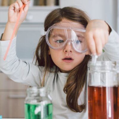 Giochi di scienze per bambini: piccoli scienziati crescono
