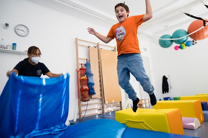 MEGA - MEGA BLOKS Tavolino Blocchi a Caduta, set con 2 funzioni di
