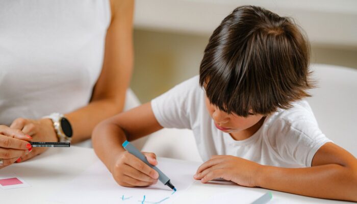 Migliorare la Concentrazione e la Regolazione attraverso Strategie Sensoriali