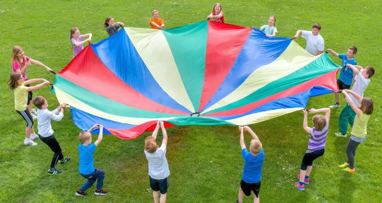 giochi accoglienza infanzia paracadute borgione