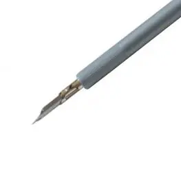 Penna a cannuccia con pennino bic