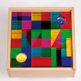 Costruzioni traslucenti in scatola